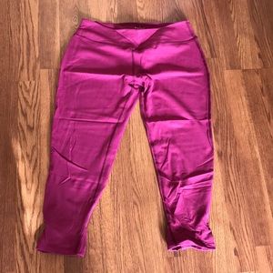 Beyond Yoga crop length leggings